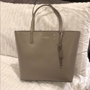 NWT Kate Spade Seton Drive Karla Purse